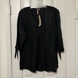 ⚫️ NWT Brina and Em Small Black Snakeskin Blouse ⚫️
